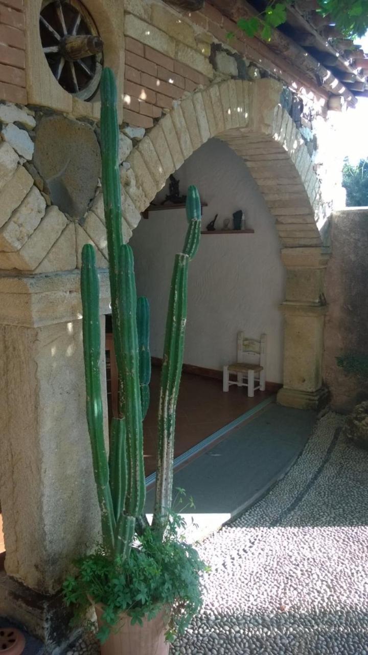 Agriturismo Il Melograno 리올라사르도 외부 사진