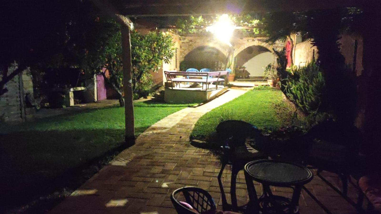 Agriturismo Il Melograno 리올라사르도 외부 사진